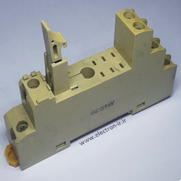 سوکت رله OMRON 8PIN-S-RAIL-P2RF-08-E