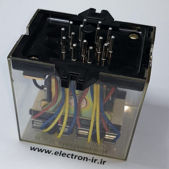 رله صنعتی سوکتی جا پیچ دار چهارباز چهاربسته امرن اصل ارجینال 220DCولت POWER RELAY OMRON MM4P-JE 220VDC ORIGINAL